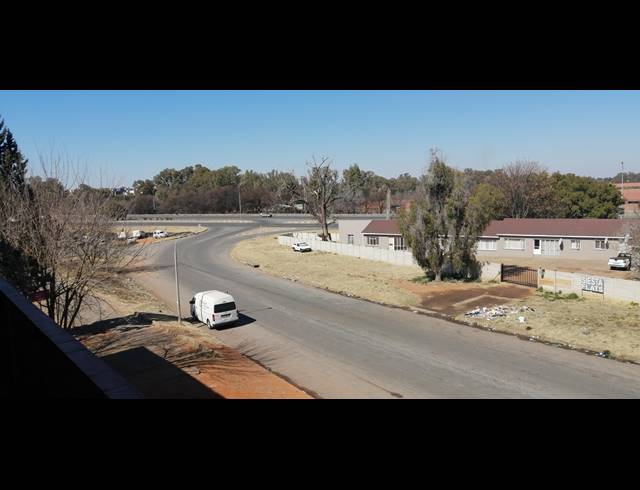 2 BEDROOM APARTMENT SOLD IN ELANDSHEUWEL